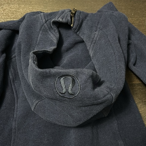 LULULEMON SCUBA. - Picture 6 of 6